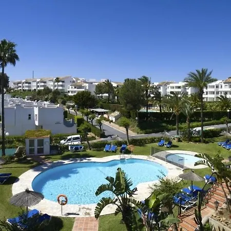 Quiet 2 Bedroom Apartment-sleeps Up To 6 Apartment Mijas